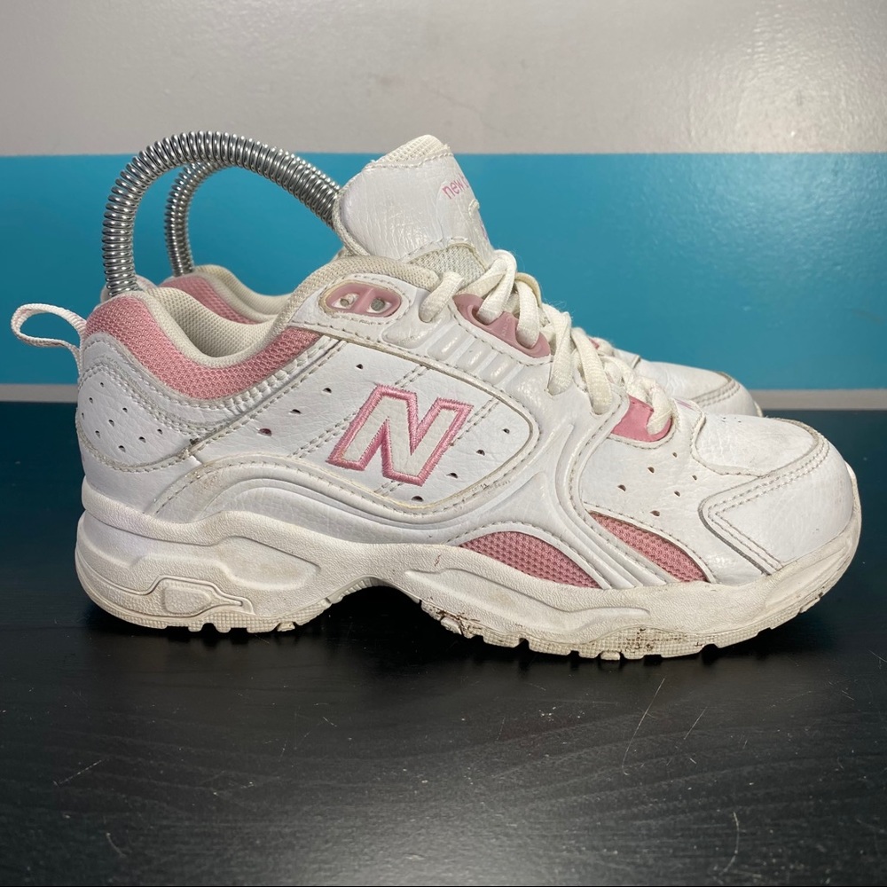 New Balance 622 girls sneakers
